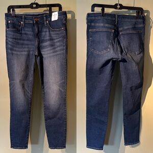 J Crew 8” Toothpick skinny jeans NWT! size 30, 28” inseam